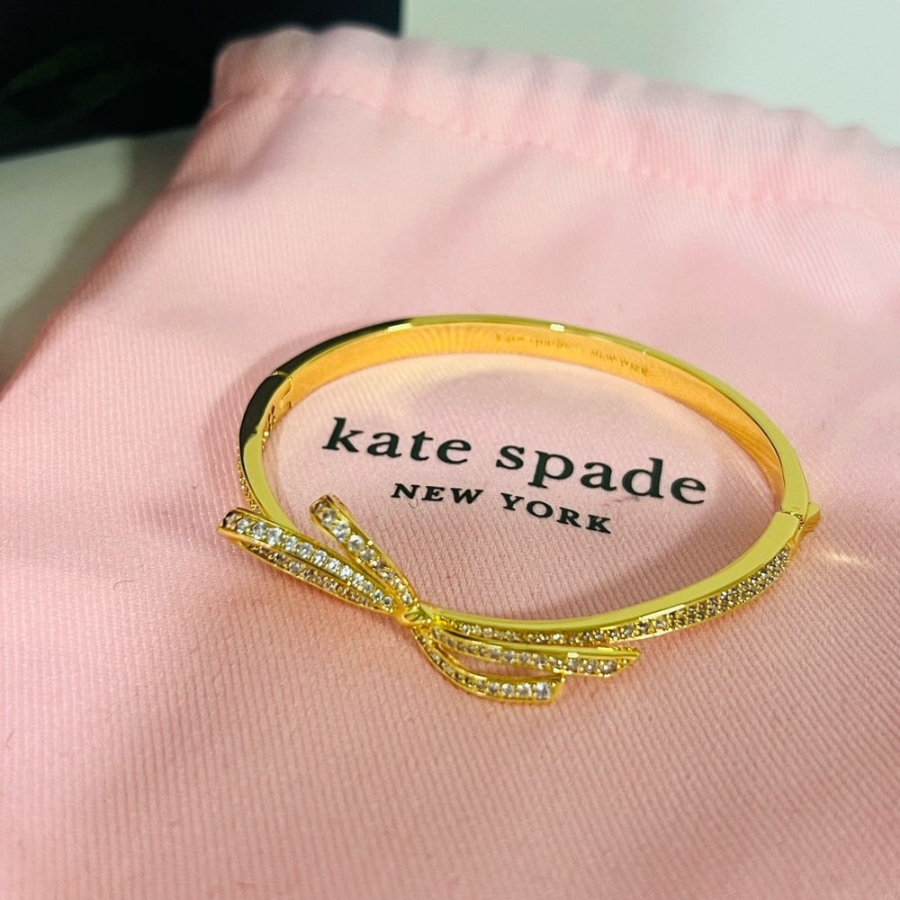 💛Kate Spade gold bow bracelet💛